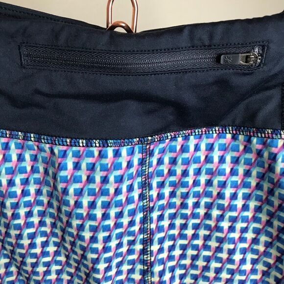 Athleta multi colored shorts - Picture 4 of 5